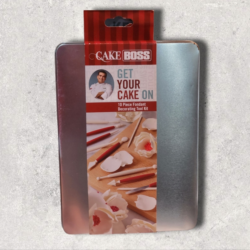 NIB Cake boss fondant decorating kit